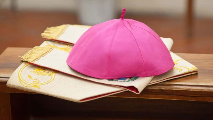 conclave:-lareira-de-fumaca-que-revela-que-um-novo-papa-esta-pronto;-veja-detalhes
