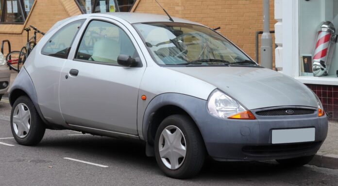 se-voce-precisar-de-um-carro-por-menos-de-us-$-5.000,-esta-lista-pode-salvar-seu-bolso