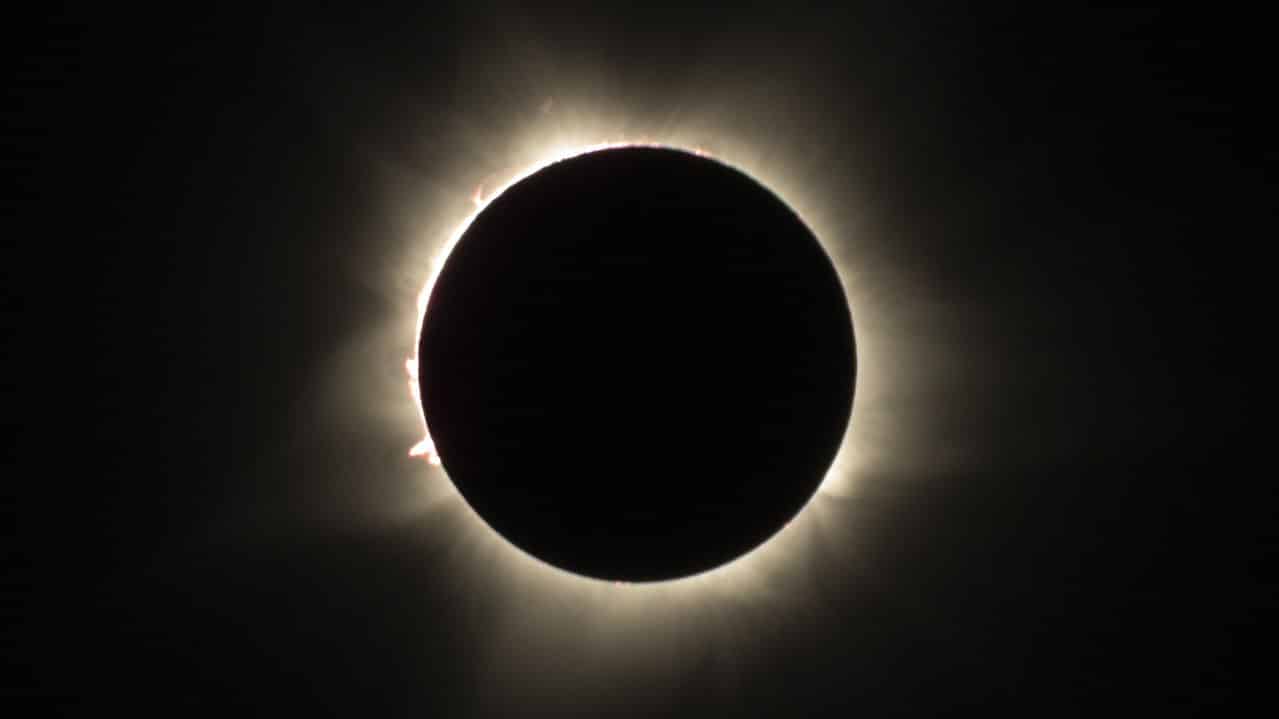 eclipse-raro-que-ocorre-a-cada-10.000-anos-ja-tem-uma-data-estabelecida